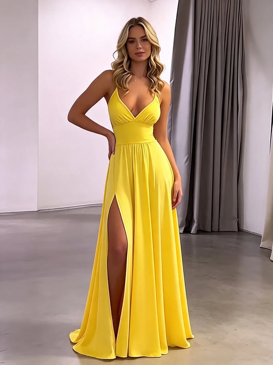 Elorune Lace-Up Backless Dress – Where Bare-Back Drama Meets Cinched Perfection